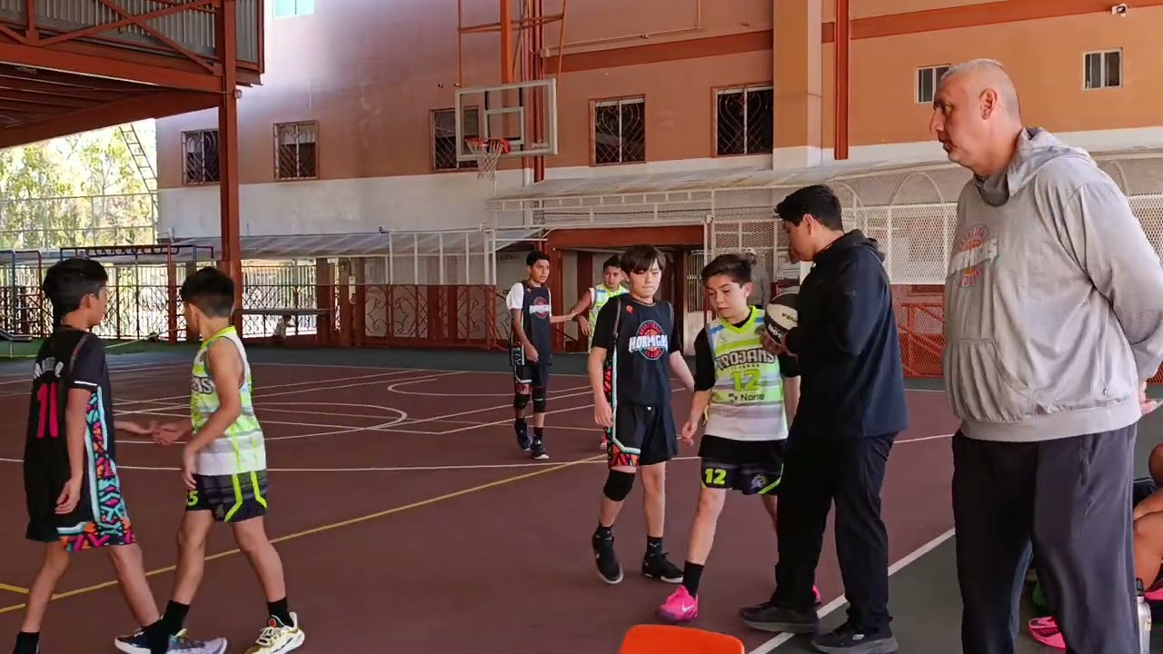 Trojans VS Hormigas Negro Parte 2
