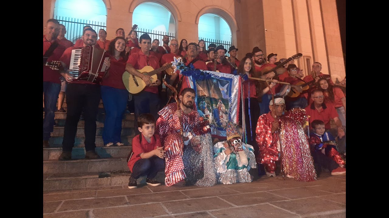 Cia. de Reis Sagrada Família Guaxupé -   08/12/2022 - Apresentação no Natal de Luz Guaxupé 2022