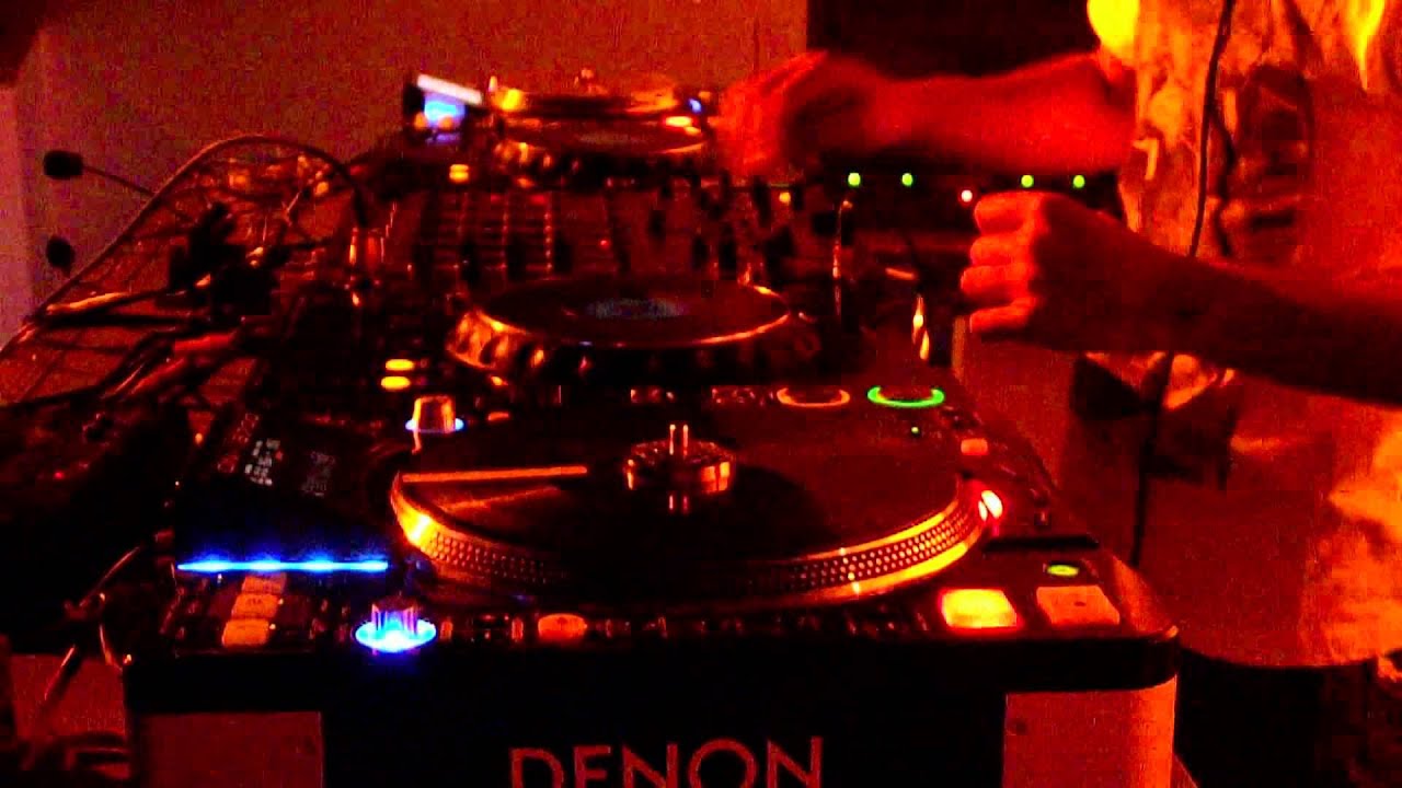 DJ VIRO in ORIENTO MUSIC HALL 7 April 2013