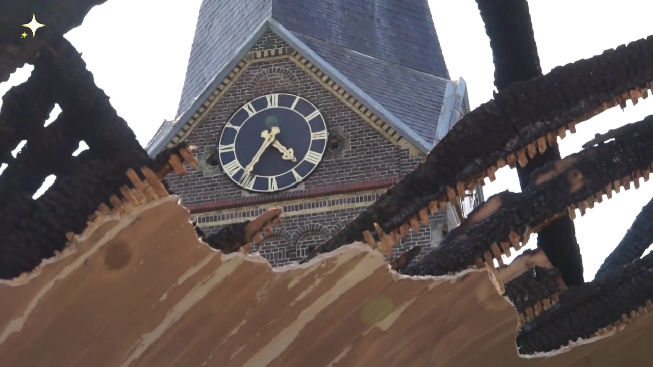 Limmen Corneliuskerk 2018 Het dak gaat er af