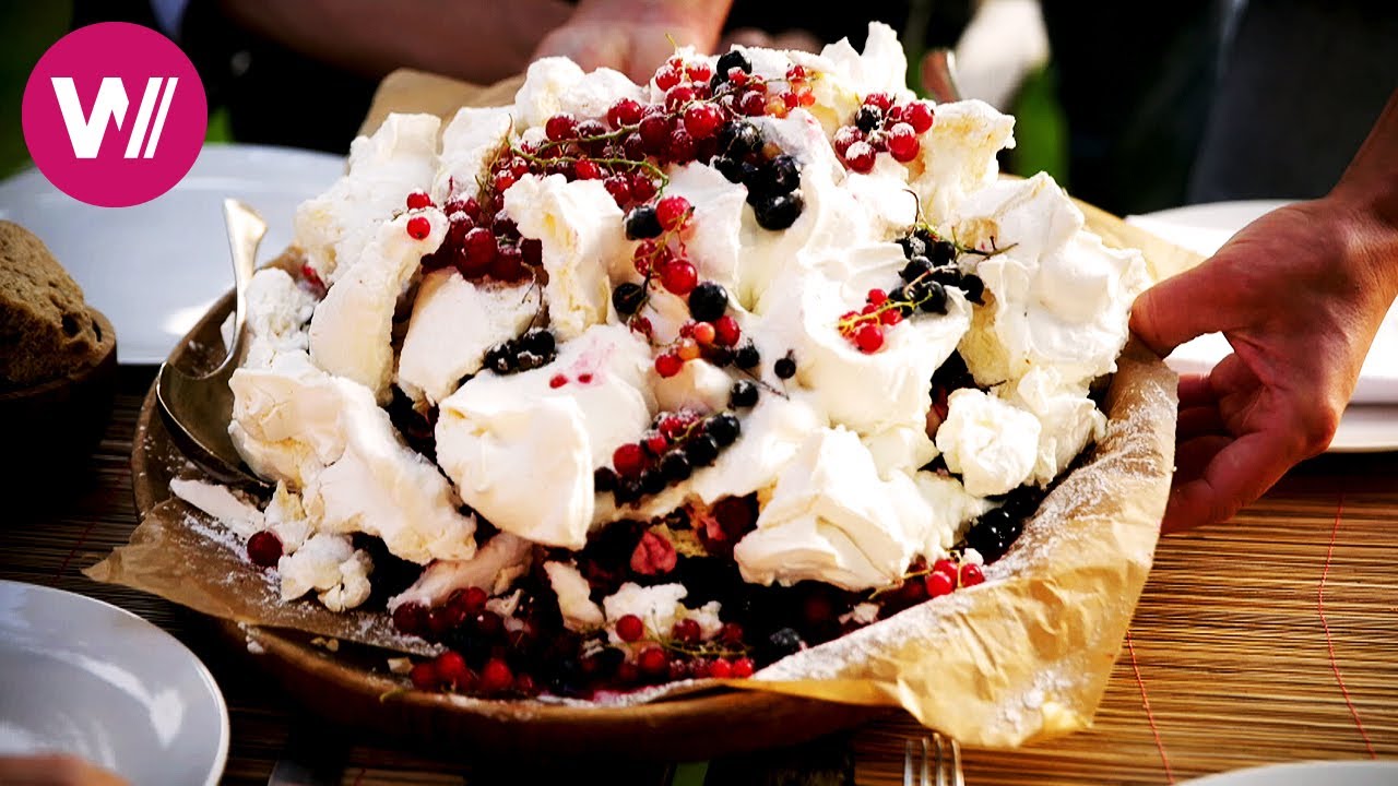 Bad Gastein - Sliced Pancake Soup and Meringue-Based Dessert Pavlova | At our Neighbour's Table