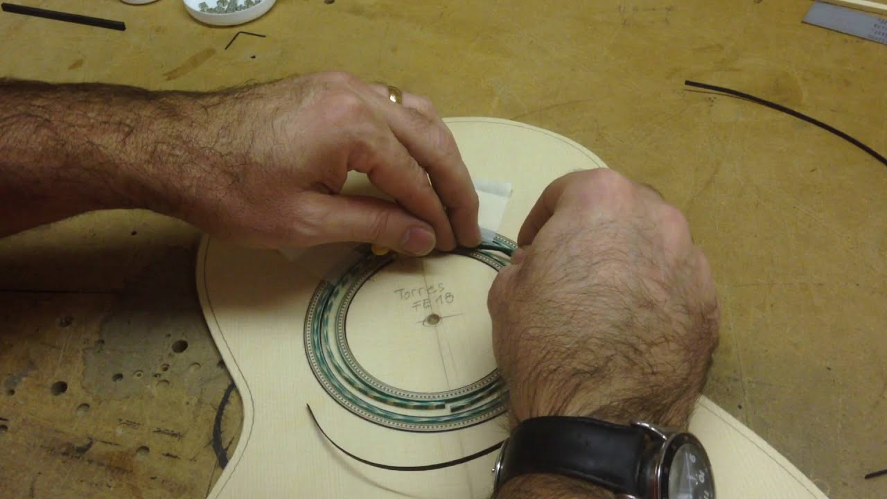 Assembling the rosette for a classical guitar