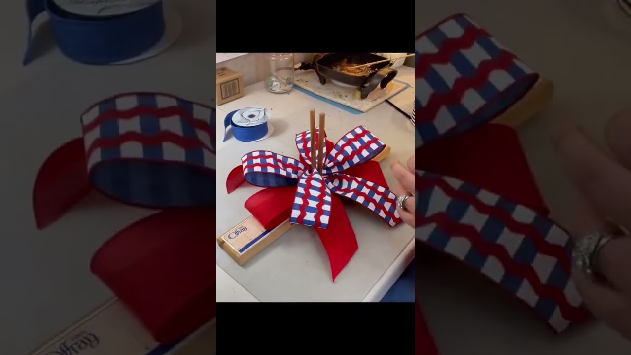 How to make a patriotic wreath bow ❤️🤍💙
