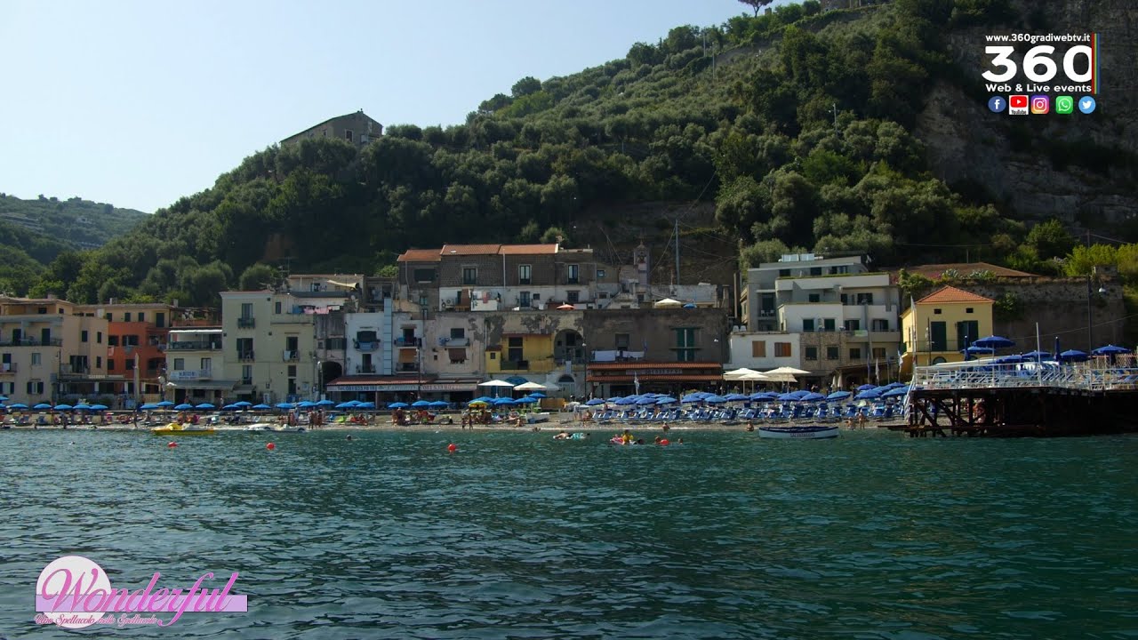 WONDERFUL - Puolo, il magico borgo abbracciato dal mare turchese