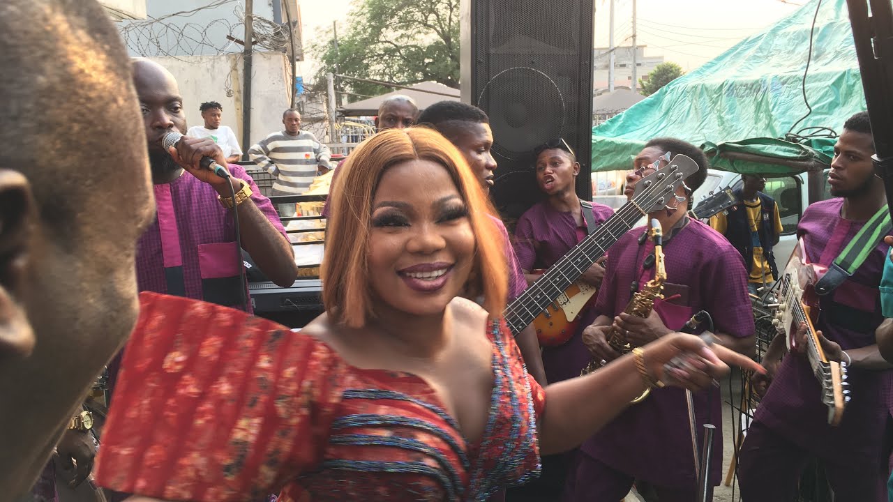 MIDE MARTIN , REGINAL CHUKWU , BIOLA ADEBAYO PAINT SEYI EDUN EVENT WITH SO MUCH MONEY
