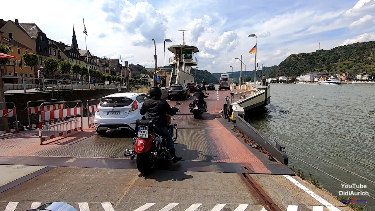 Motorradtour Mosel entlang der Moselpromenade Oberwesel Rhein Fähre Loreley St. Goarshausen
