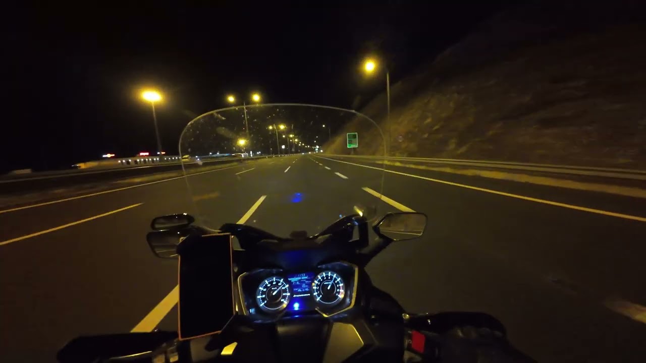 (Honda Forza 250) - GECE MOTOSİKLET KULANMAK - (HAYATİ BİLGİLER)