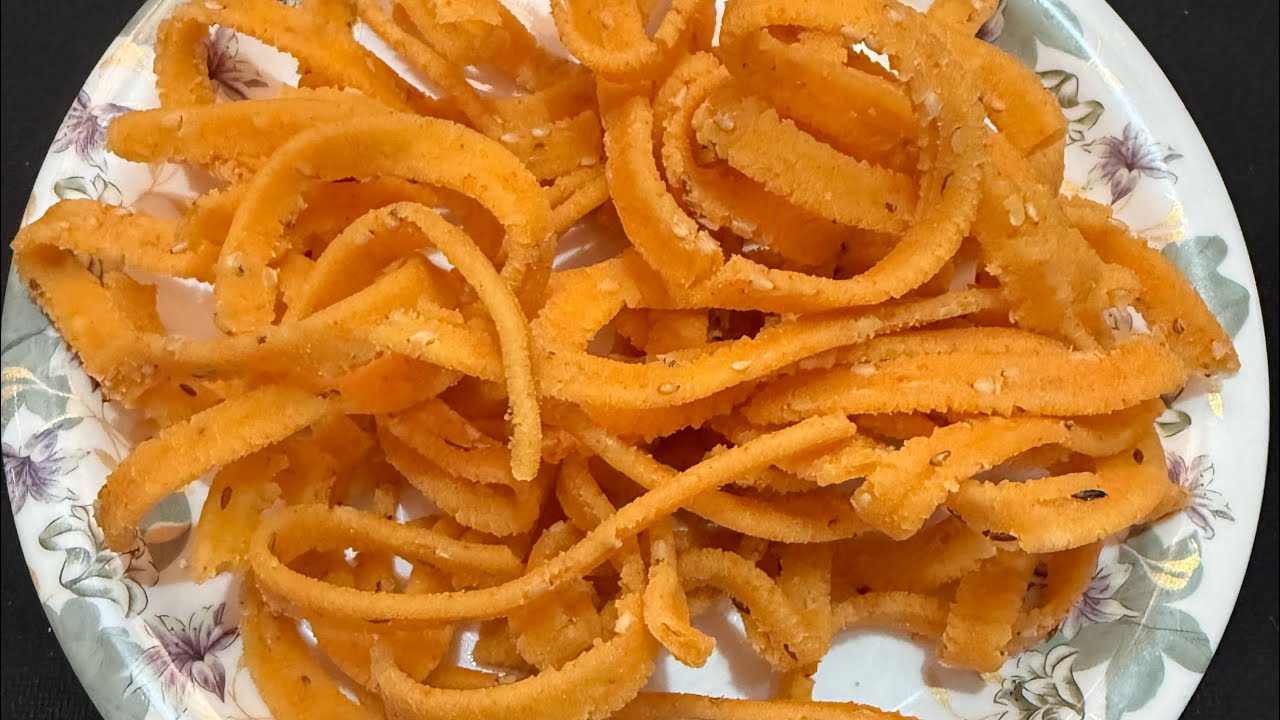 Murukulu/బియ్యంపిండి మురుకులు @my_kitchen_myrecipes #food #mycooking #views #recipe#viral#
