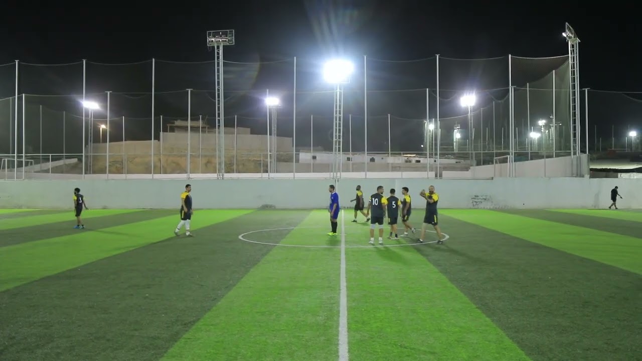 تحدي الكلاسيكو :أصدقاء الكابتن محمد المالكي -  اصدقاء الكابتن عبدالله العسيري 