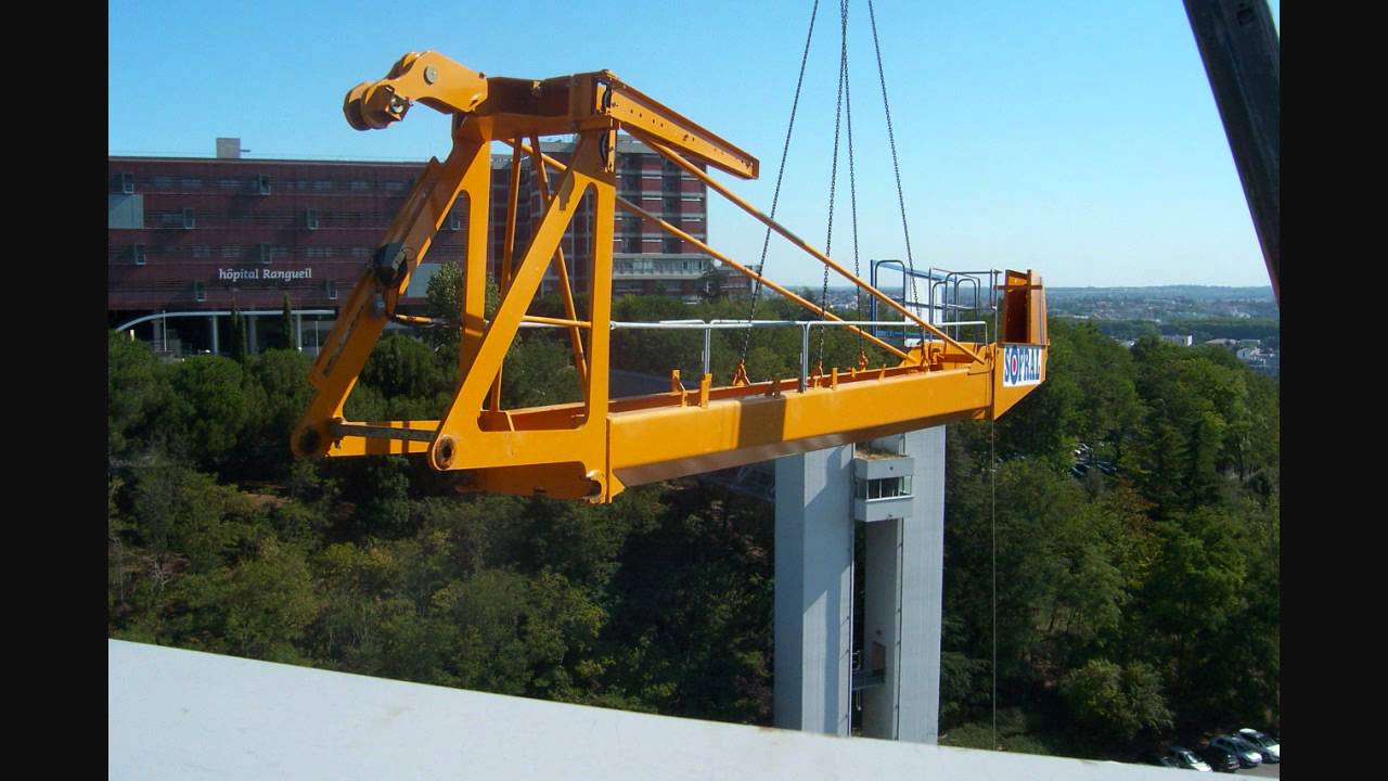 DEMONTAGE DE GRUE