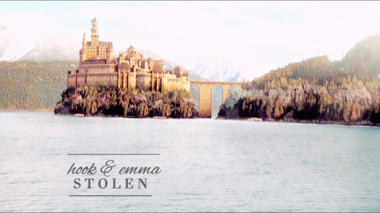hook + emma | stolen (au)