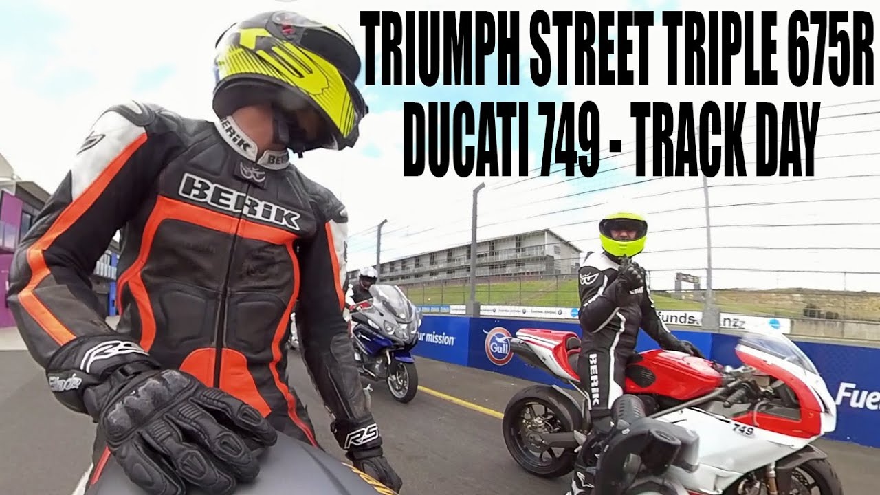 Hampton Downs International Circuit - Triumph Street Triple R chasing a Ducati 749