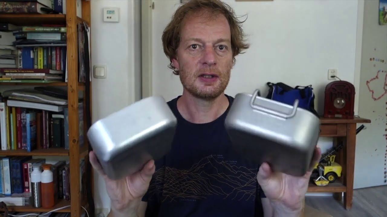 Mess kit: steel vs aluminum. Dutch army.