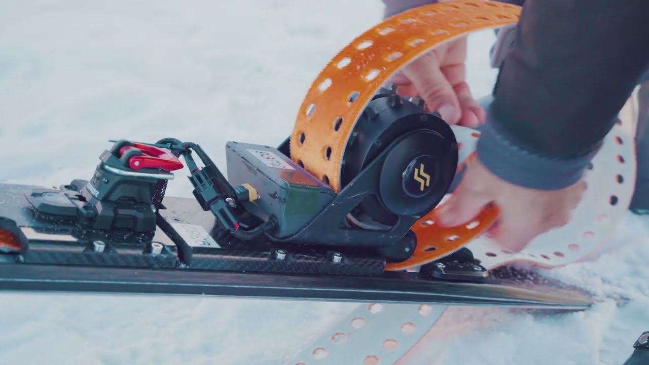 E skimo World's first electric assisted ski