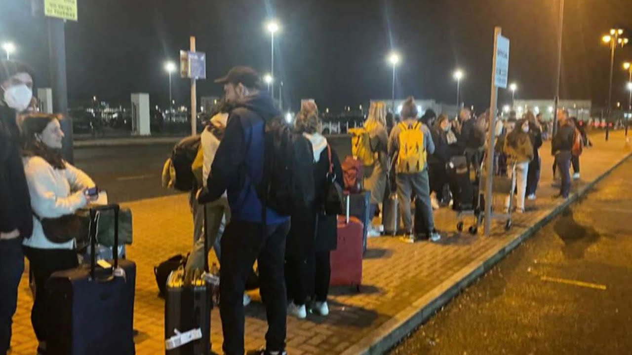 התקלה של וויז אייר: הנוסעים מישראל נחתו מאות קילומטרים מלונדון
