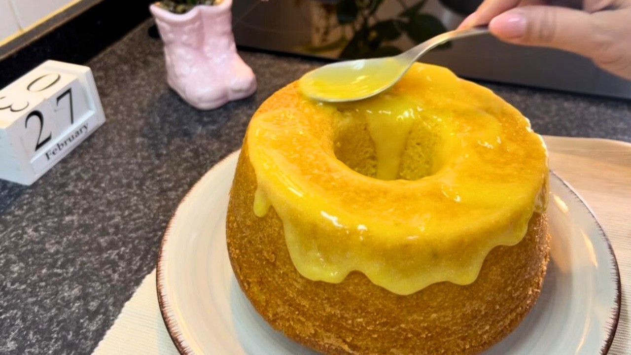 BOLO DE LARANJA COM CALDA DELICIOSA| MINHA METADE DOCE
