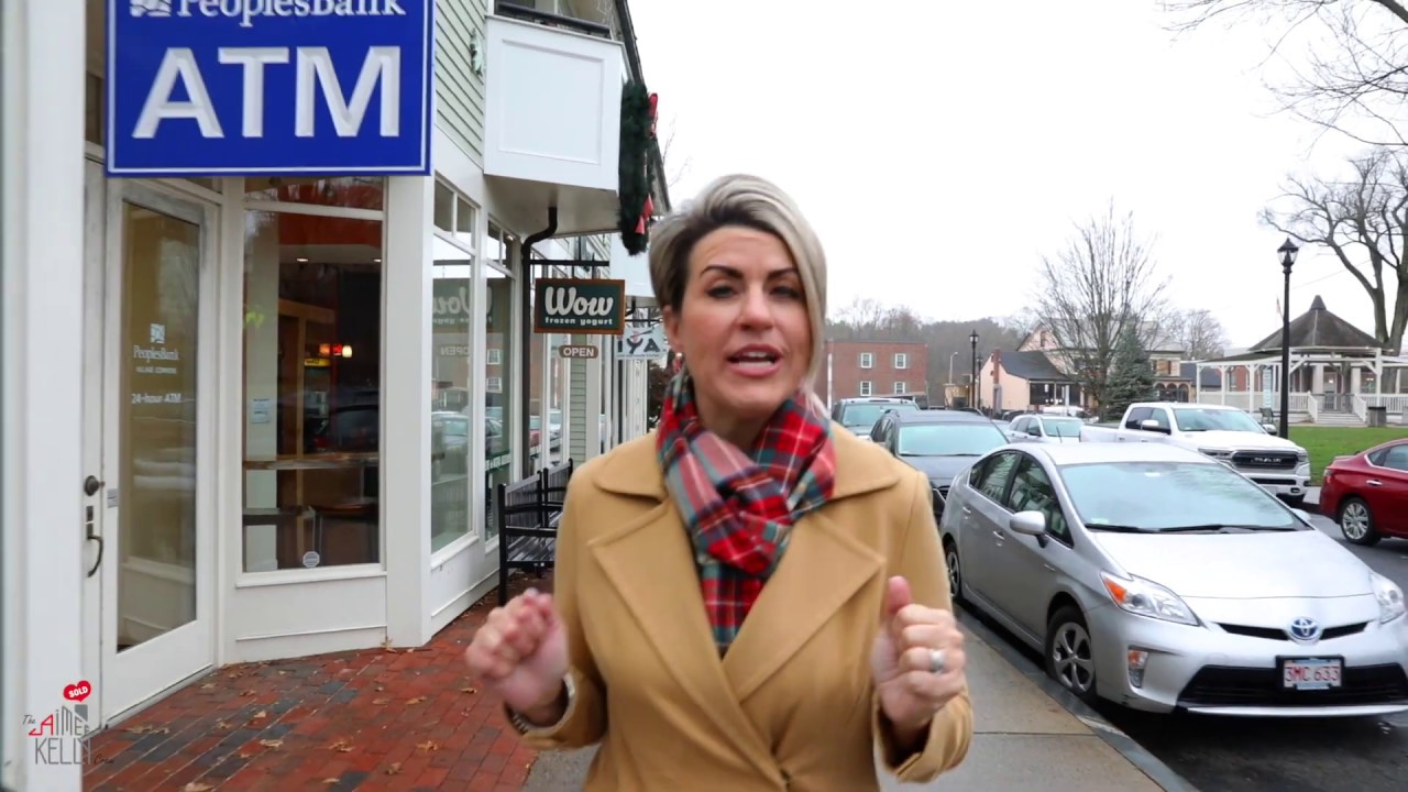 Intro Video To The Aimee Kelly Crew Christmas