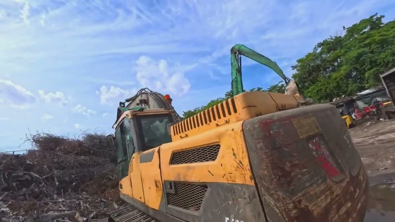 Extreme Day at the SCRAP YARD!