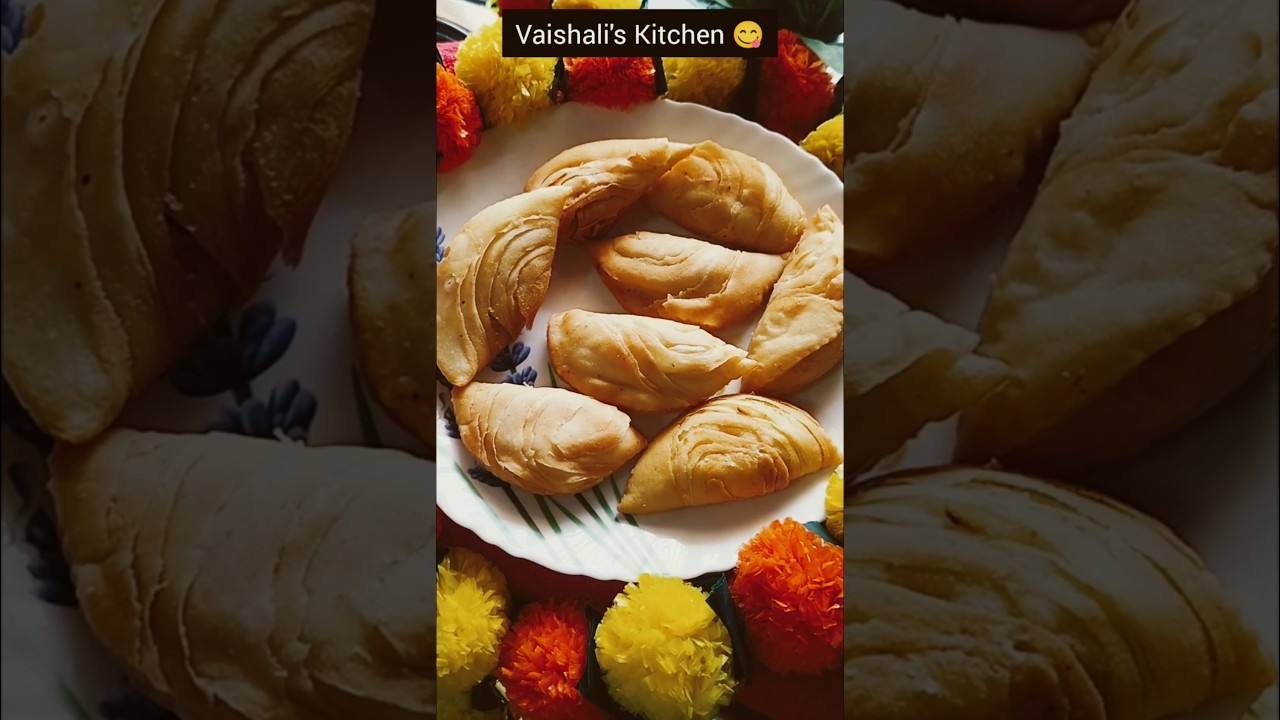 साठ्याची करंजी | भरपूर लेअर्स वाली करंजी | Karanji Recipe | Diwali special Recipes#shortsfeed#diwali