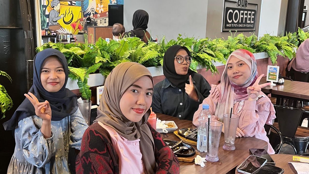 VLOG LIAT LIAT KULINER DI MALL CIPUTRA & PHOTOBOX💕