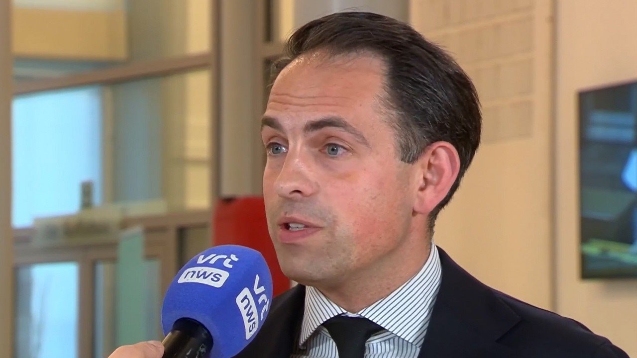 Villa Politica met Tom Van Grieken