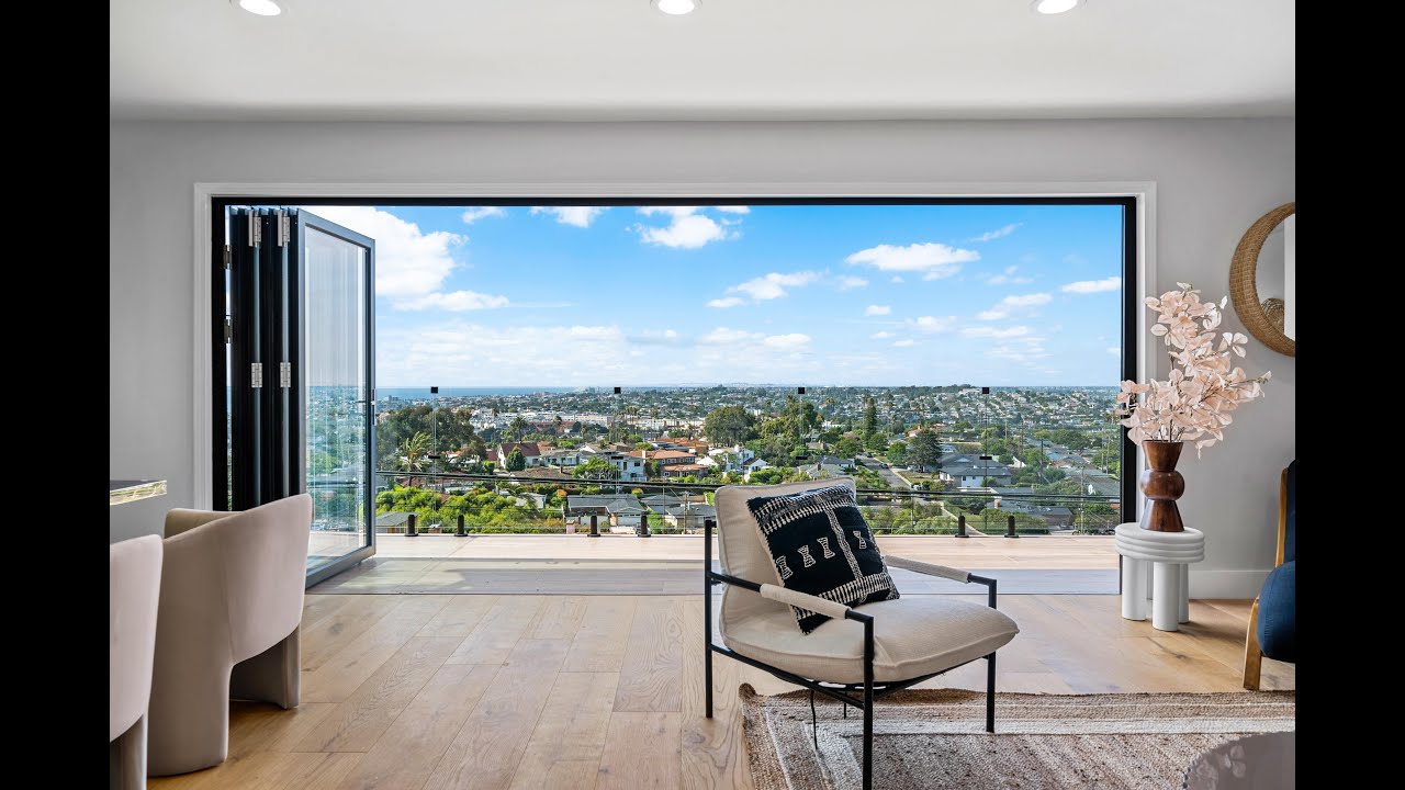 Hollywood Rivera Home Tour - Los Angeles South Bay