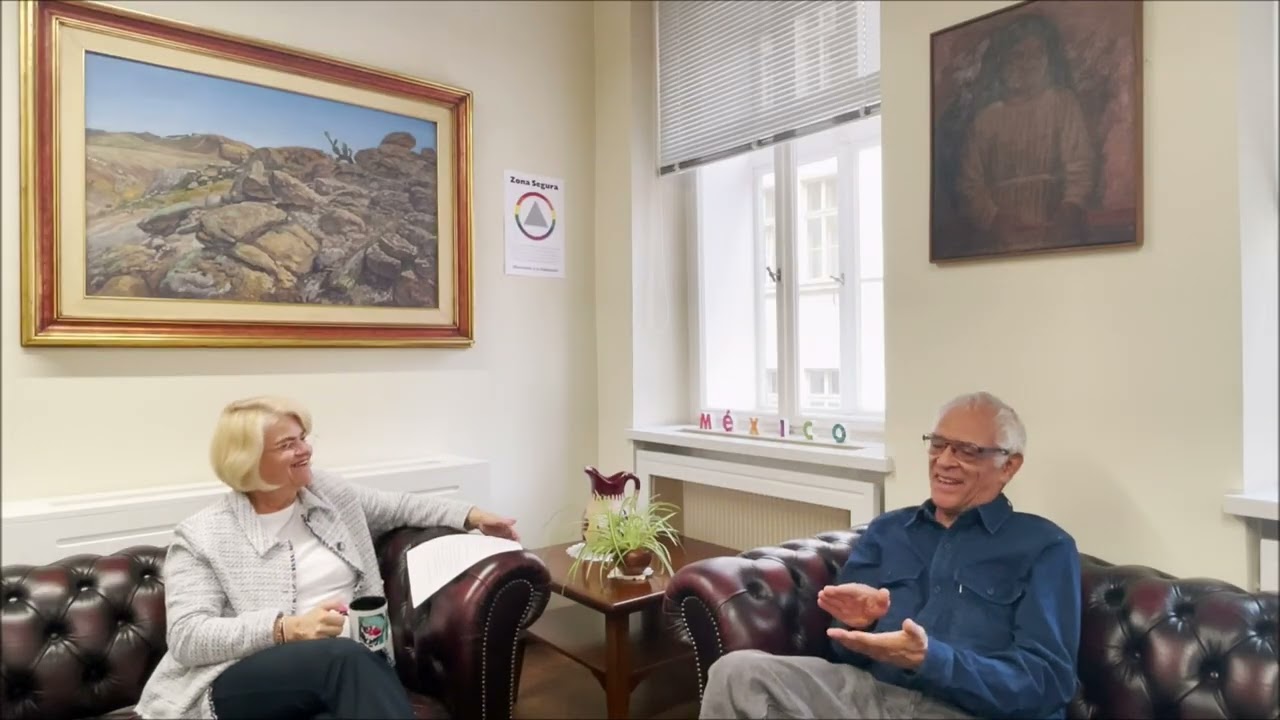 Entrevista a Juan Mora Cattlet, director de cine y guionista, 🎥🎬🎞. CAFÉ CON LA EMBAJADA EP. 19