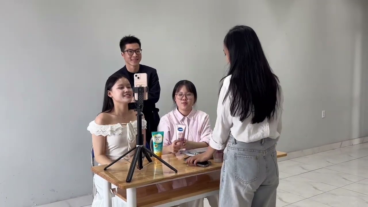Xây dựng thành công quản trị sáng tạo - Nhóm 4