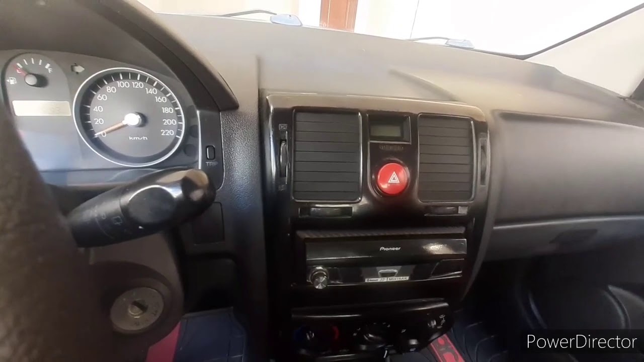 Luces del auto, activaci&oacute;n de diferentes luces del autom&oacute;vil
