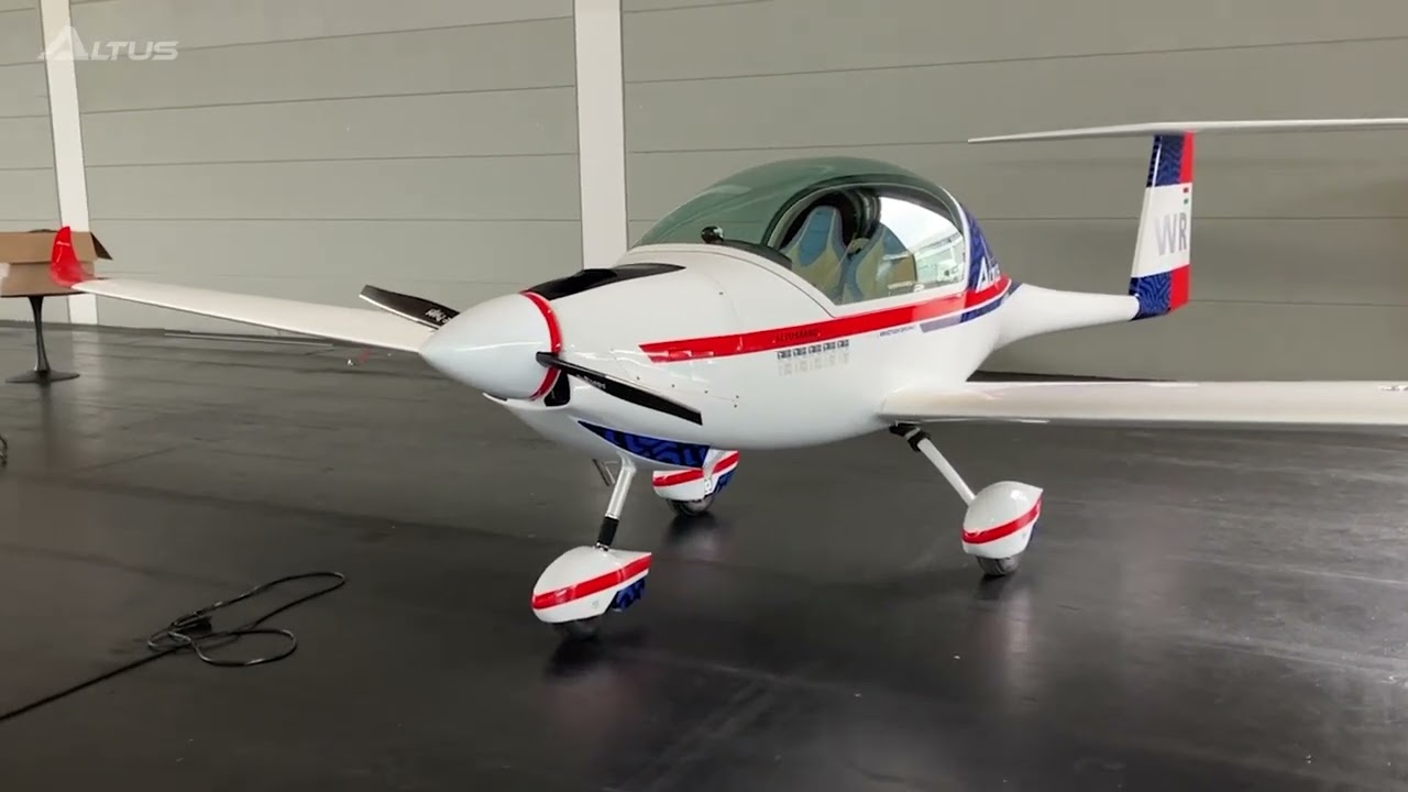 Altus UL motorglider - AERO Friedrichshafen 2023