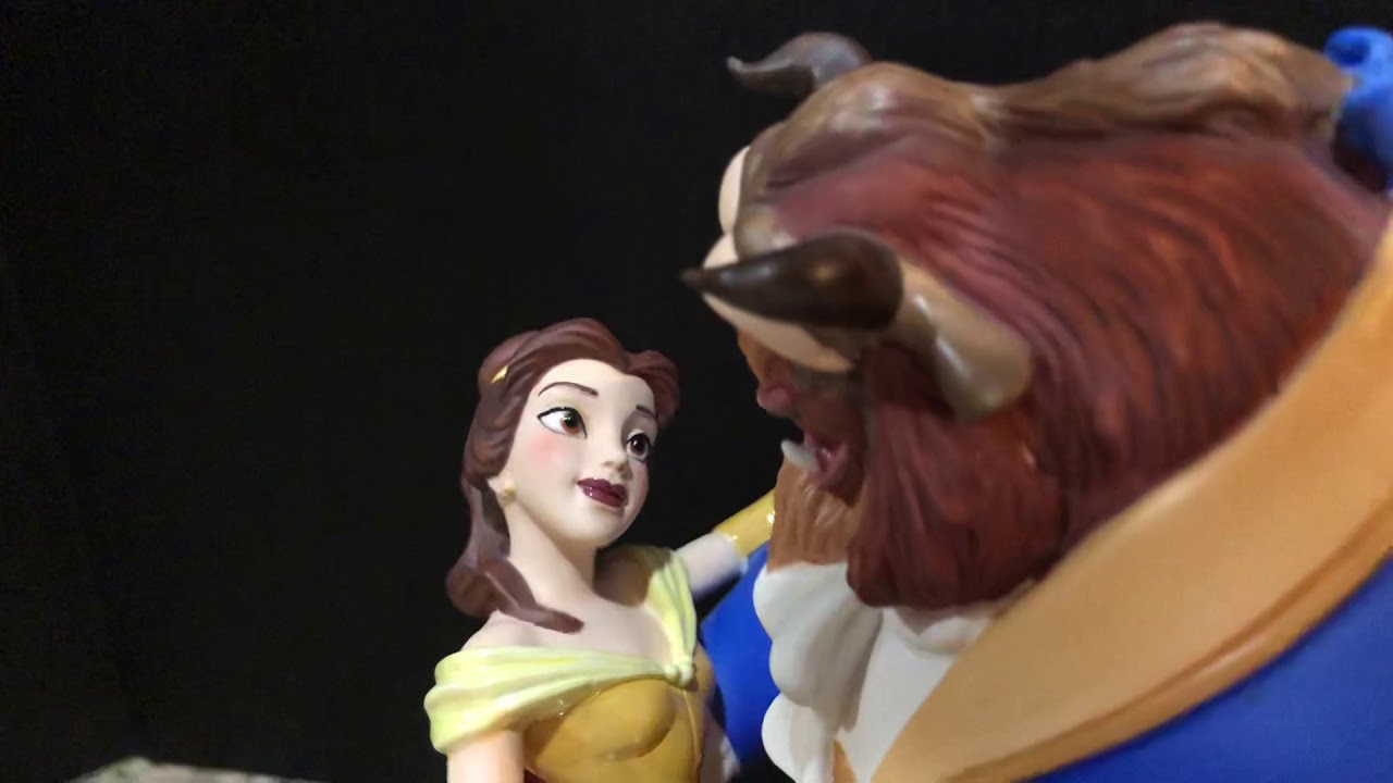 Walt Disney Classics Collection WDCC Beauty and the Beast Fine Art Porcelain Statue