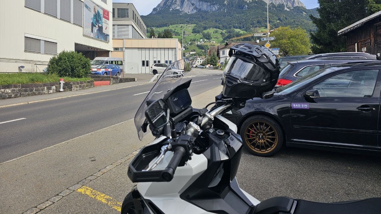 X-ADV on Tour 🏍️ Ibergeregg (auf Umwegen)