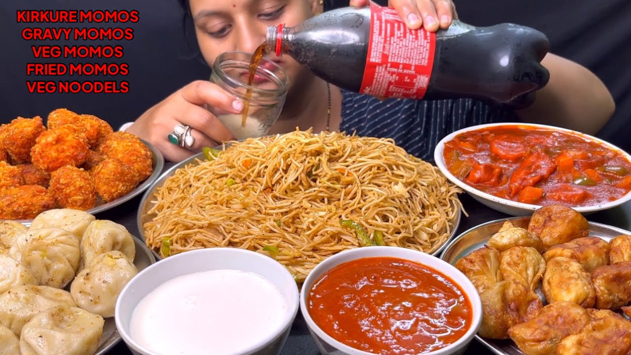 Eating Variety Momos ,Veg Noodles, I Momos Asmr I Street Food Asmr I Mukbang I Foodie gd