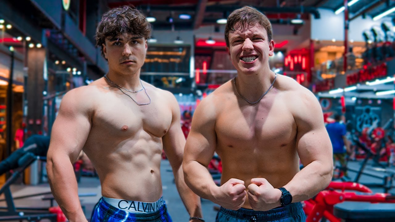 Allenamento nella Palestra pi&ugrave; Grande del Mondo! @DannyEnrico