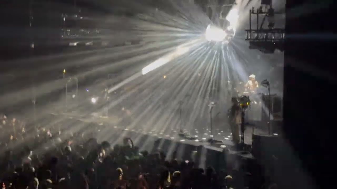 Turnstile live Paris zénith 2025 - seein’stars