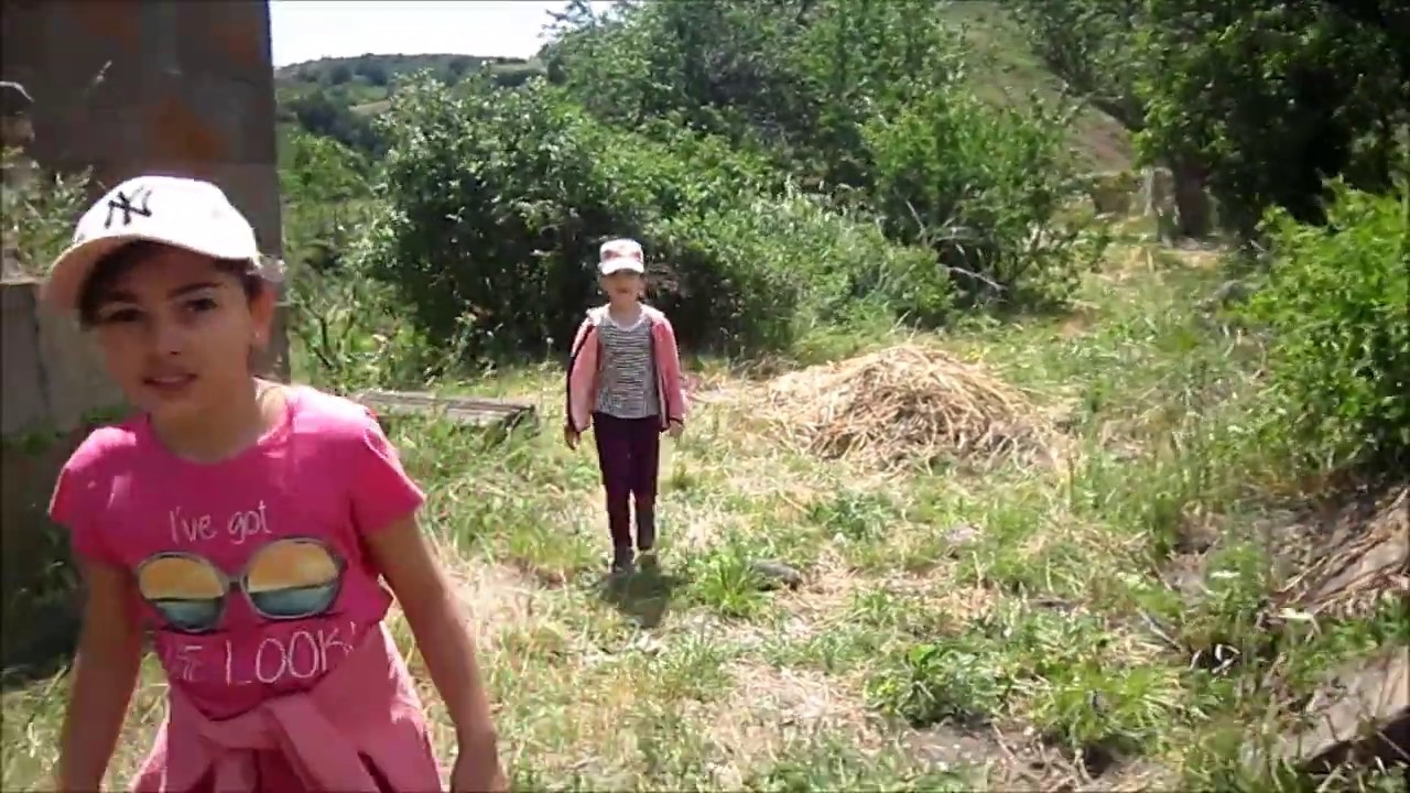 Հոգևոր երգերի կատարում Արատեսի (Արիտես, Արատինեց) վանքում