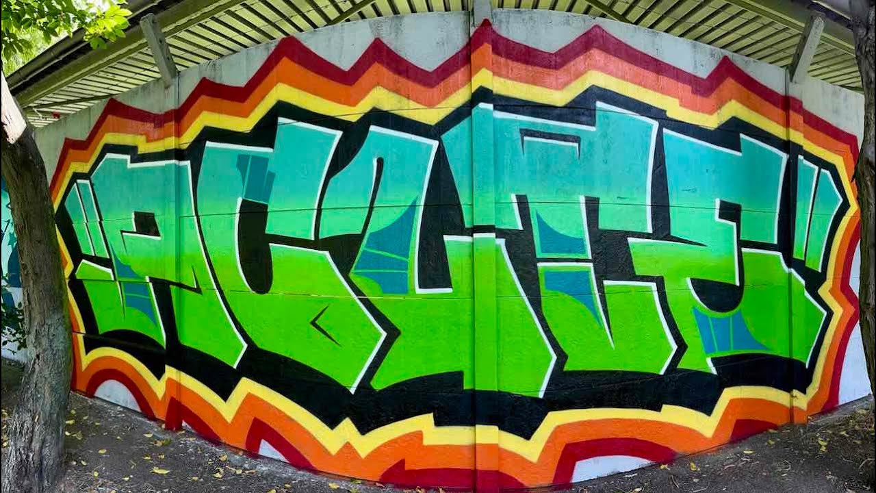 Acute,colors wall.