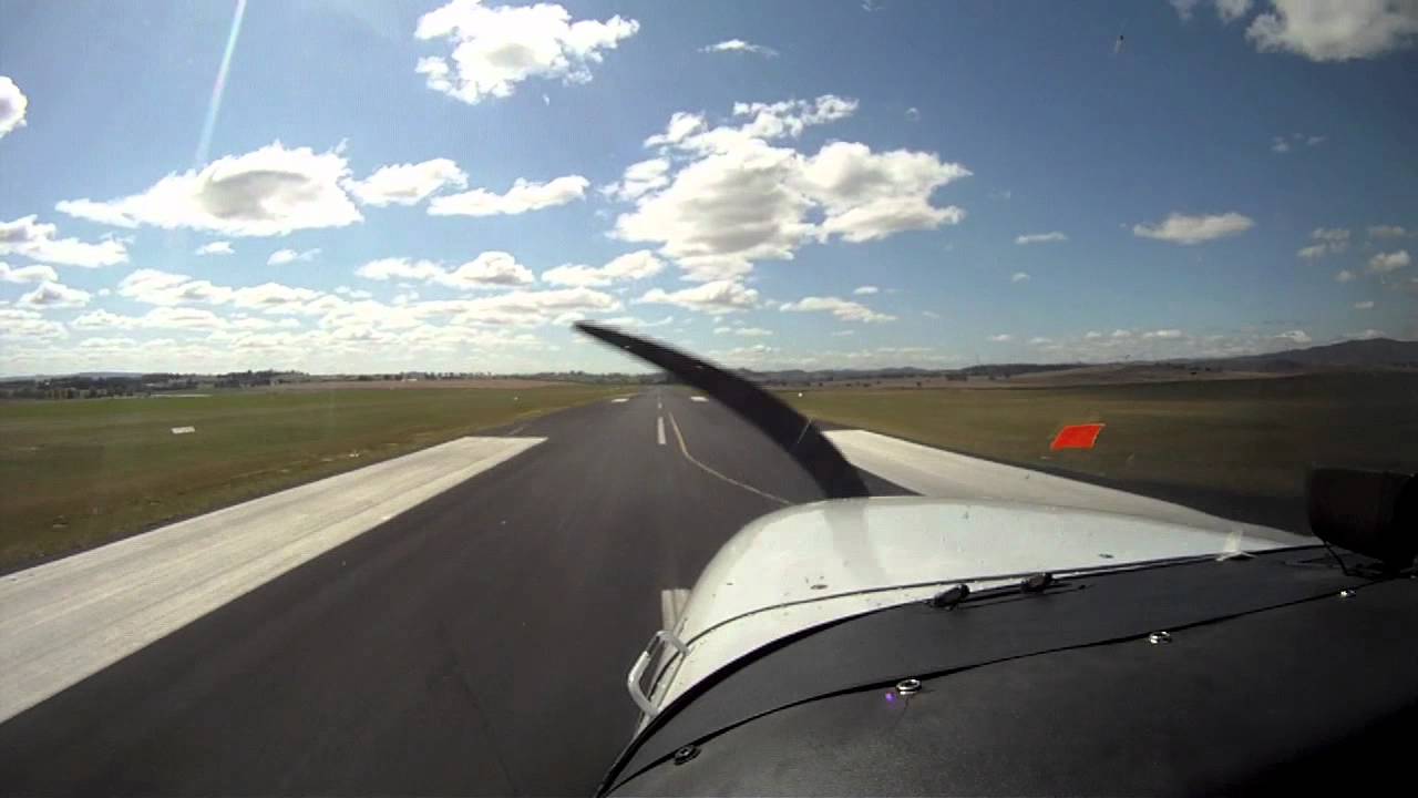 Cessna 172 YBTH Bathurst Circuits VH-EDD