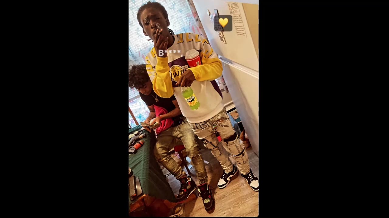 FlyM9neyC0untup- Trappin (Official Audio)