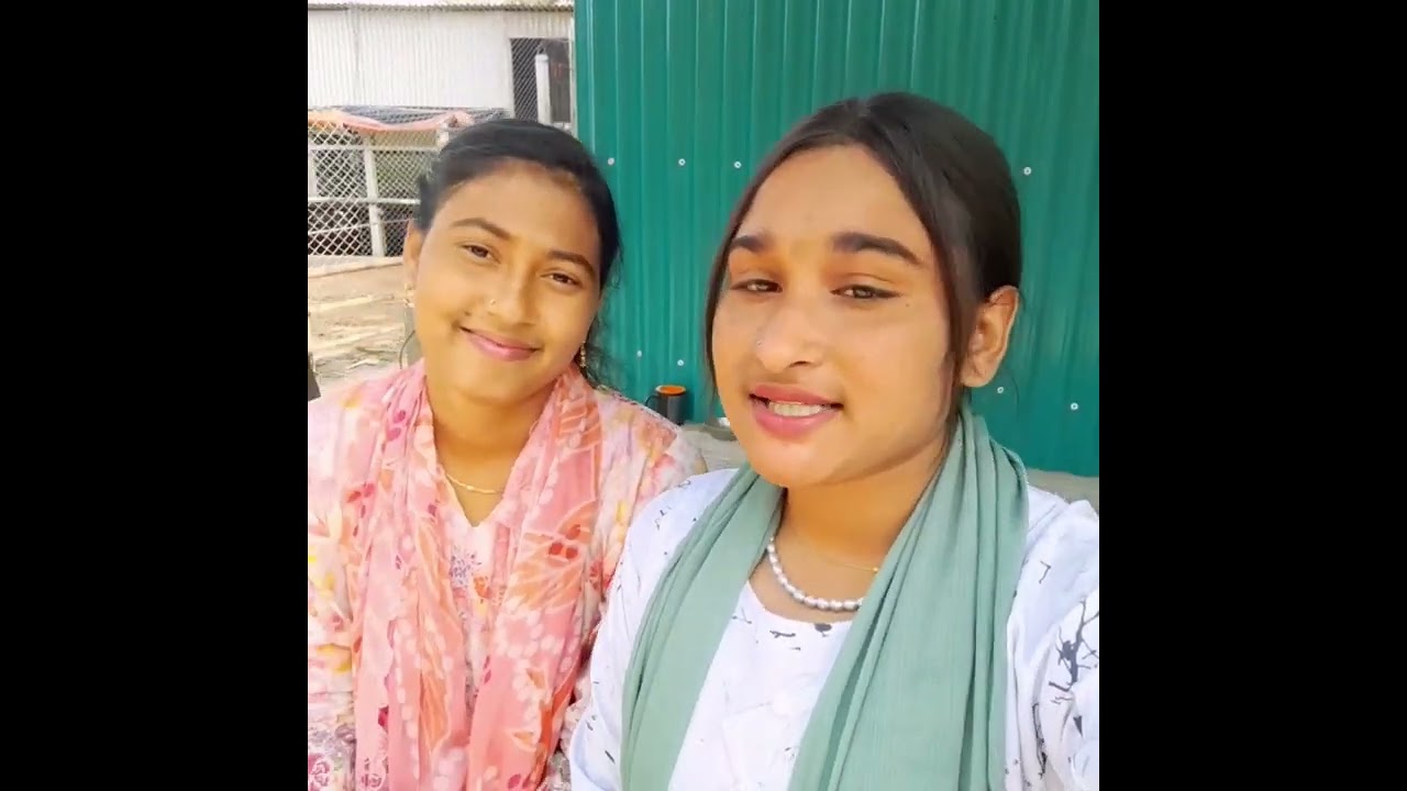 রিয়া,মিম,নাইমা,শোভা,যখুন একসাথে থাকে তখুন শুধু গান আড্ডা আর বিনোদন তো হবেই