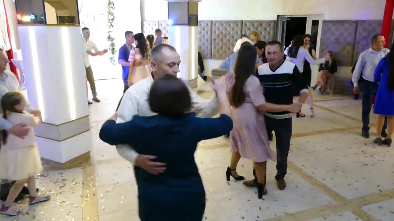 @NARODNI_PISNI ДВІЖОВА ПОЛЬКА НА ВЕСІЛЛІ. КОЛОМИЙЩИНА. @VESILLYASHOW 2020