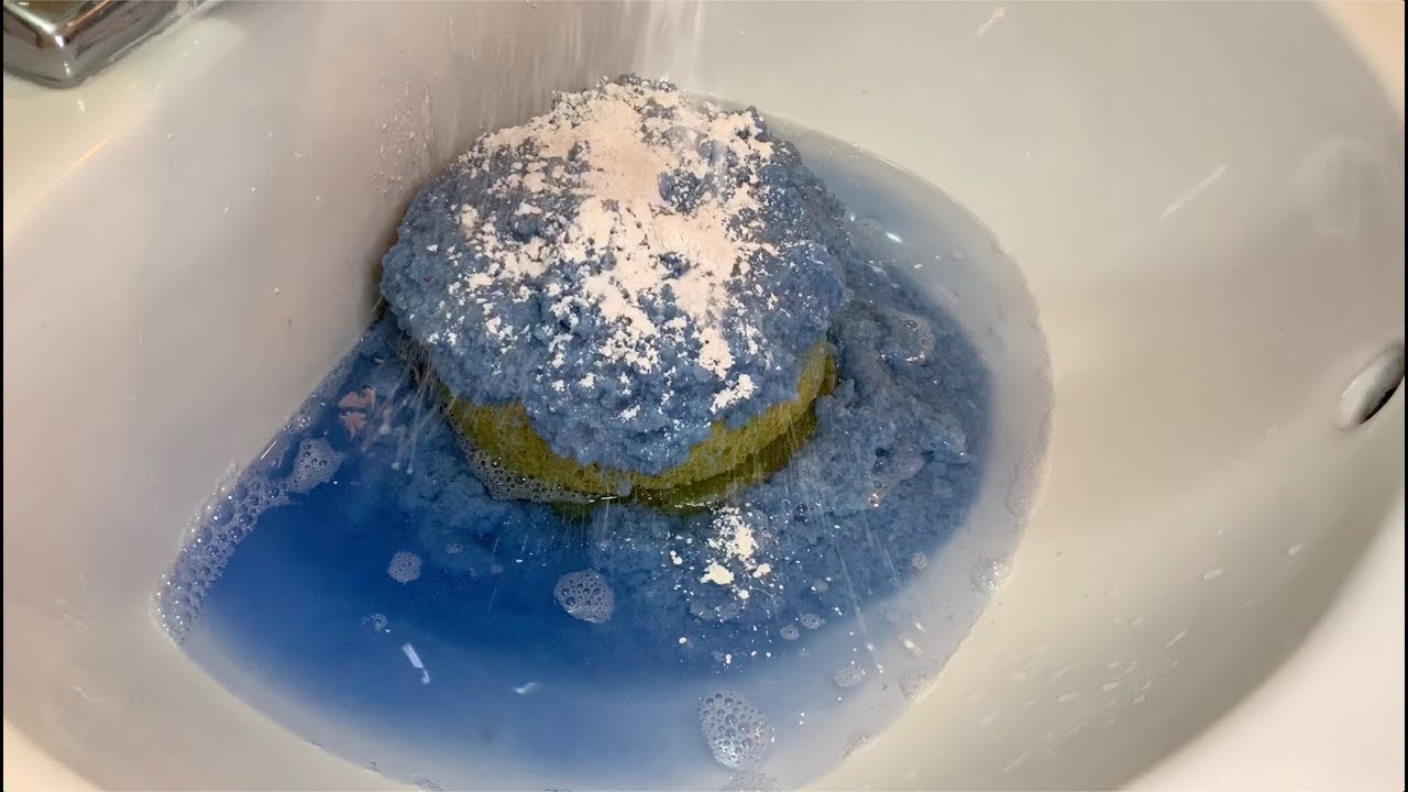 Very soothing and relaxing milkshake-like squeezes - sponge ASMR