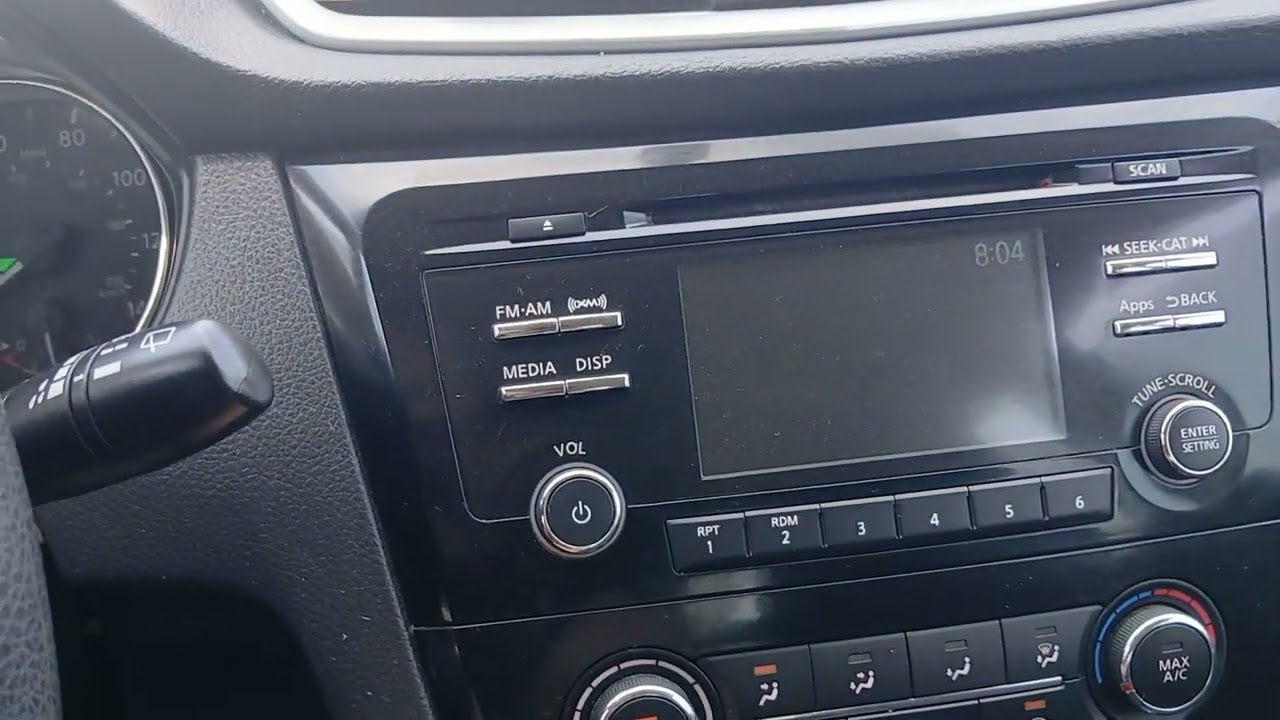 How to Change the Clock Time in a Nissan Rogue (2014 - 2020)