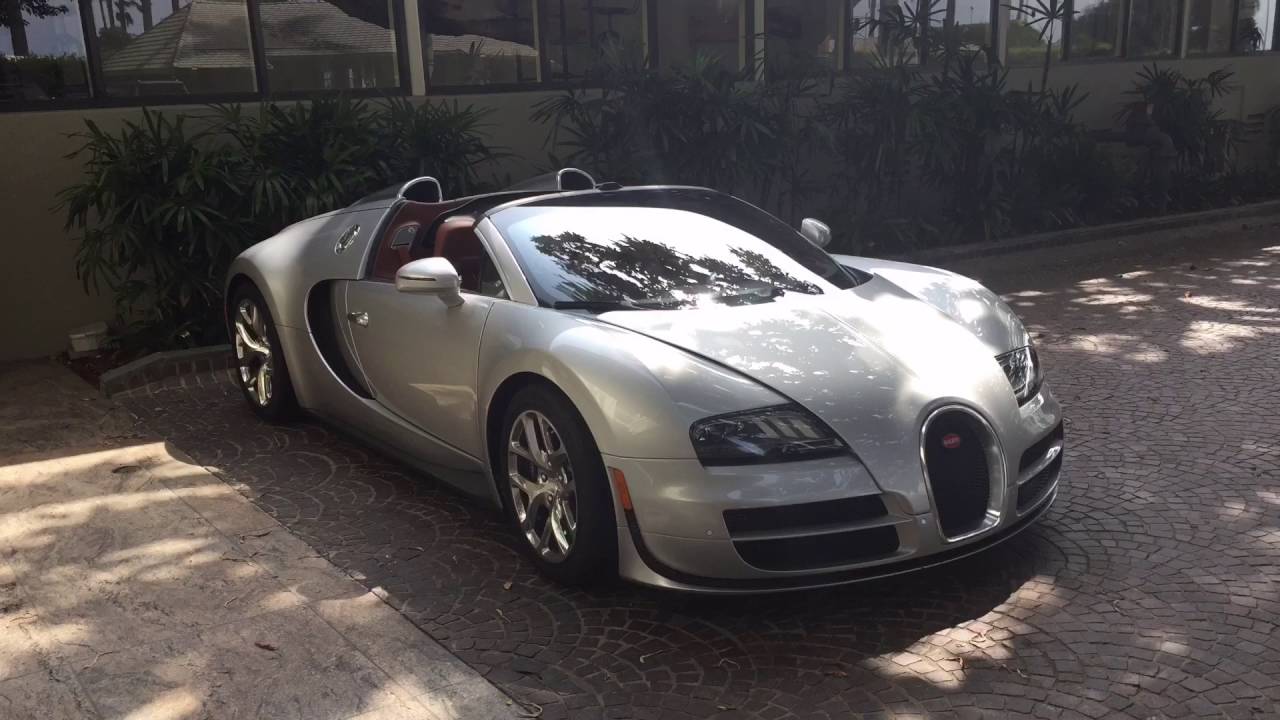 Arnold Schwarzenegger and his Bugatti Veyron Spotted on his Birthday!