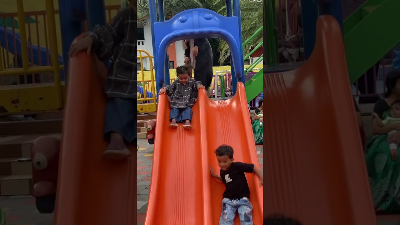Fun time #funny #play #playtime #kids #kidplay #slicing #park #parkplaytime #funnycomedy #funtimes