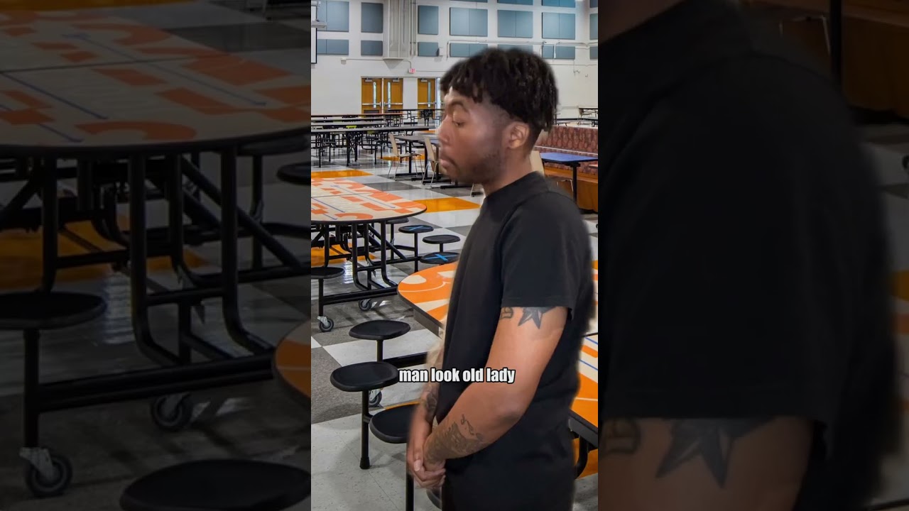 your mom vs your bully #shorts #school #viral