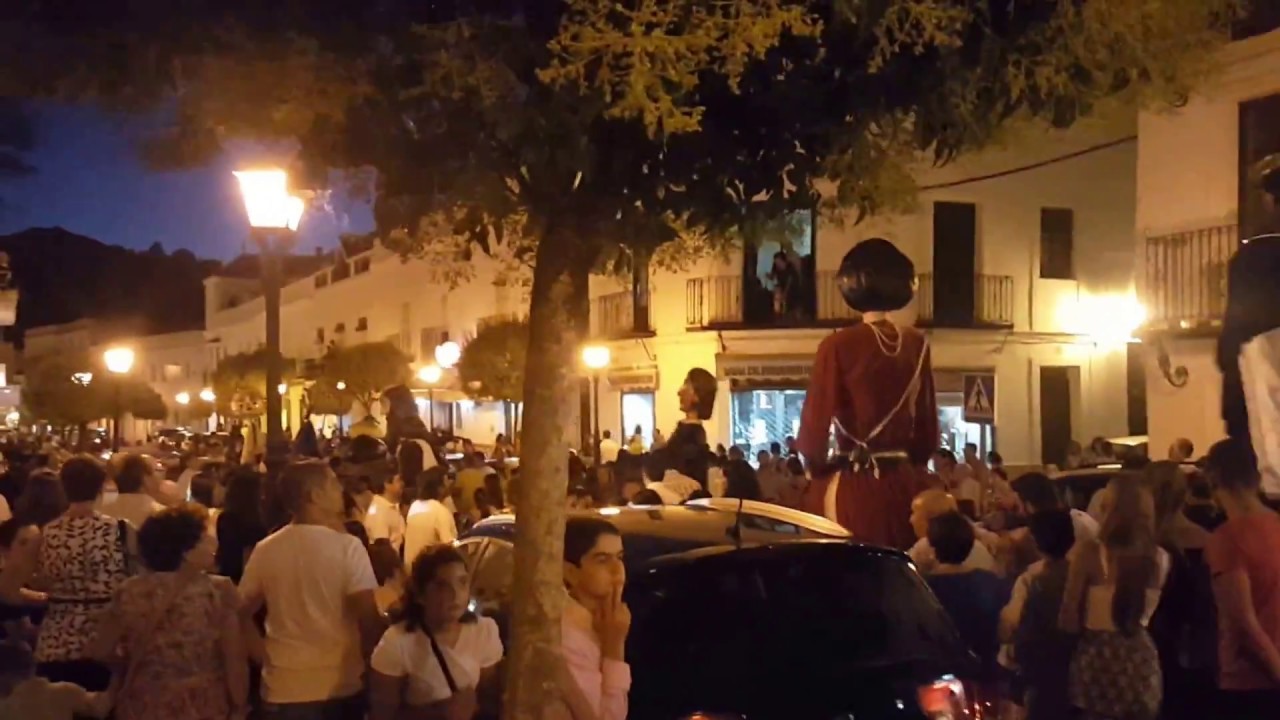 Feria Aracena 2016 desfile de cabezudos