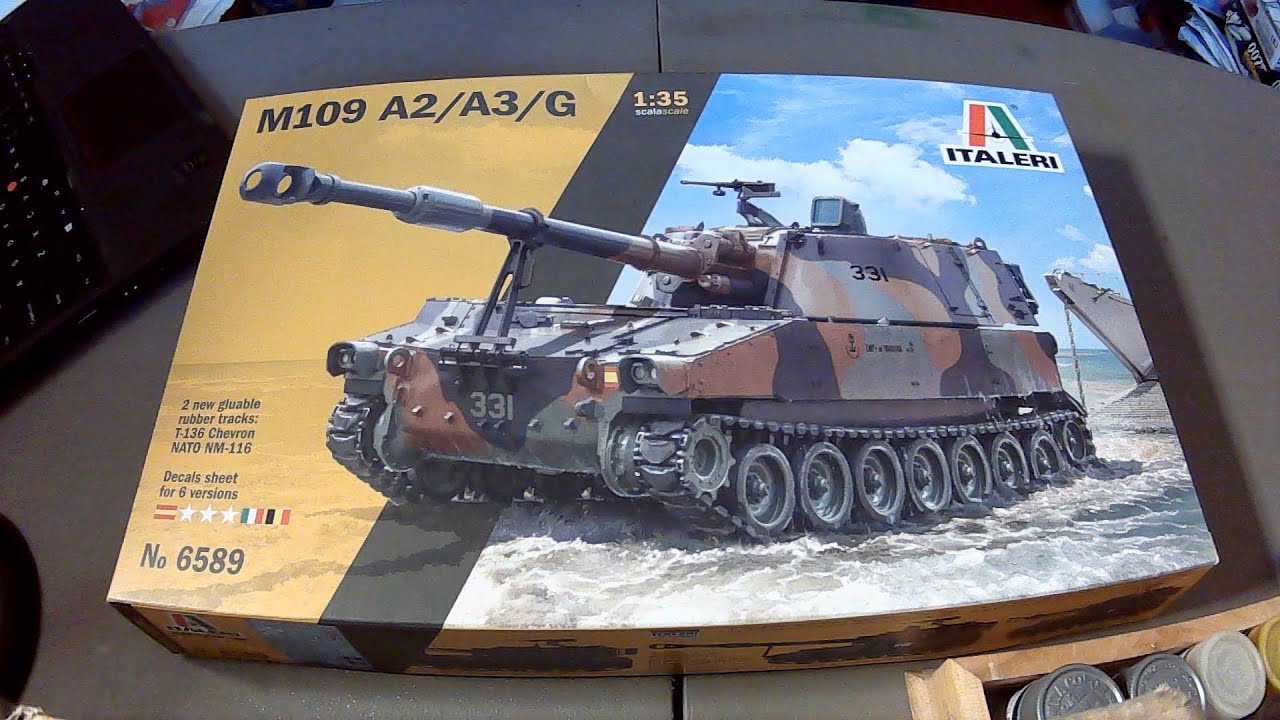 Italeri 1:35 M109A2 Self-propelled Howitzer Unboxing, Review and Rating