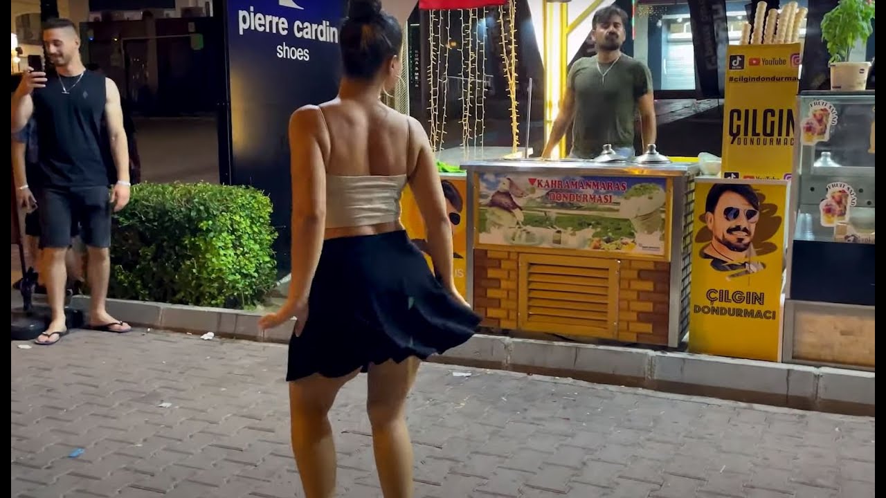 Dansları İle Göz Kamaştırıyorlar | Çılgın Dondurmacı  Hayran Bıraktıran Şovları! [Yeni Video]