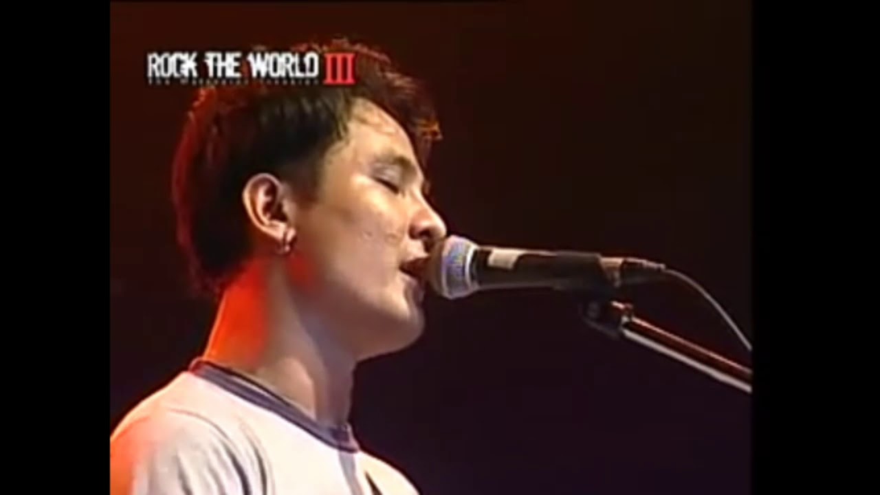 Flop Poppy - Cinta ( live @ Rock The World 3 )